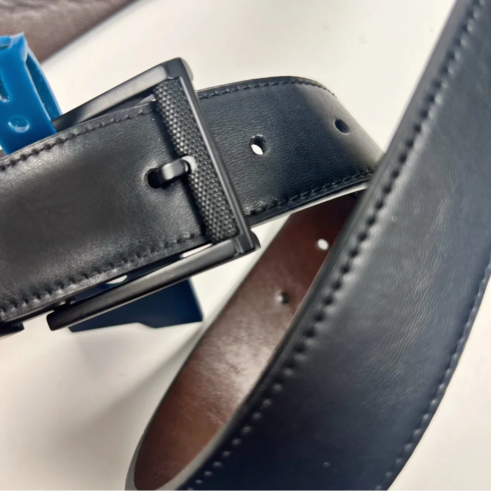 Kenneth Cole black metal